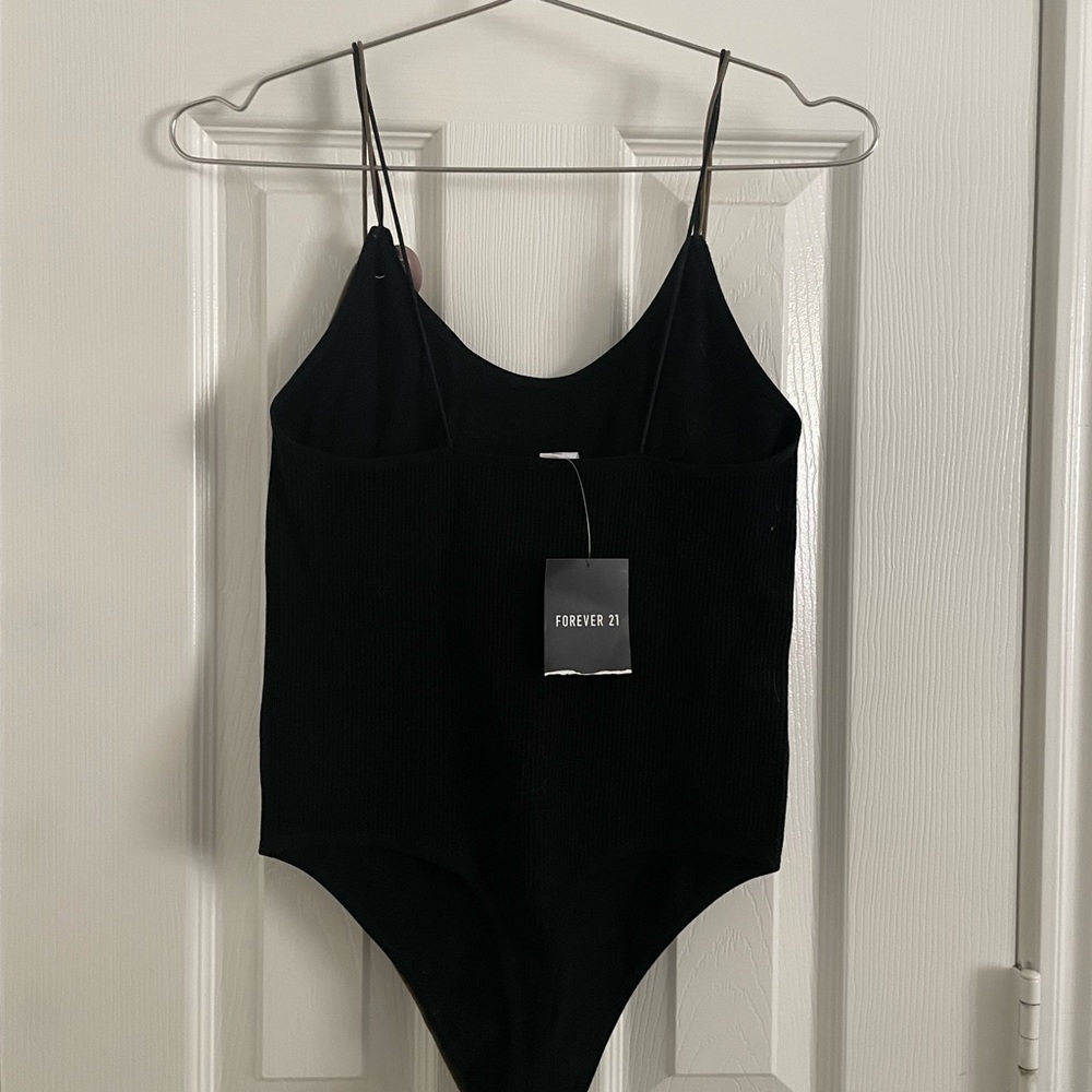 - M/L - Picture 2 of 4
